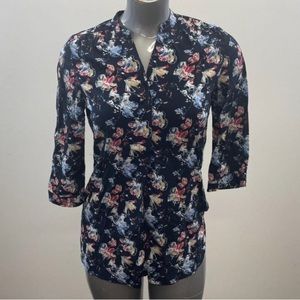 Brody Myles Women's Blue Floral 3/4 Sleeve Button down top